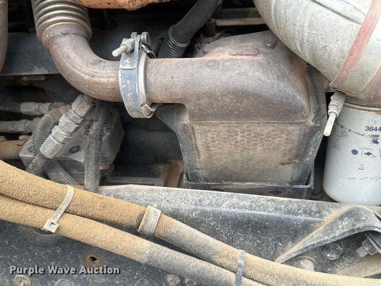 image for item DU3005 2004 Mack CX613 dump truck