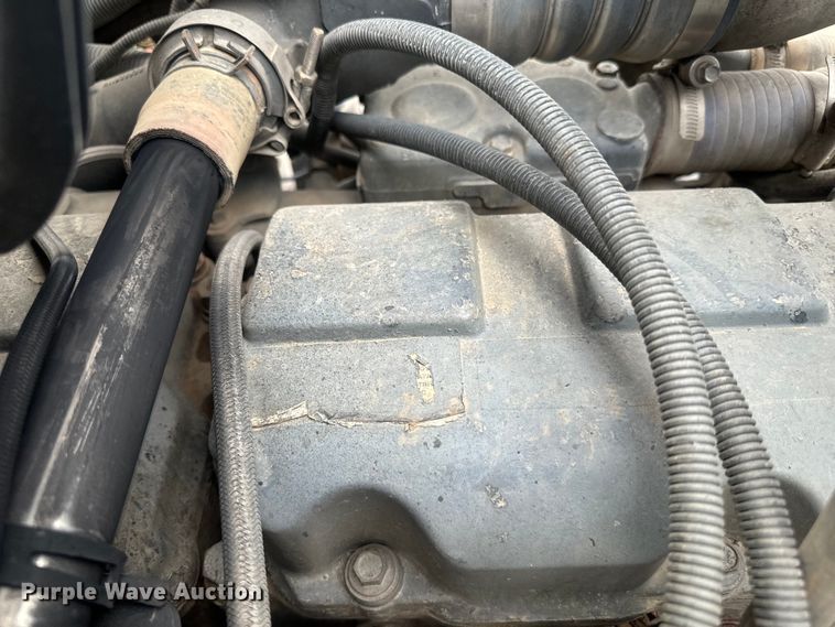 image for item DU3005 2004 Mack CX613 dump truck