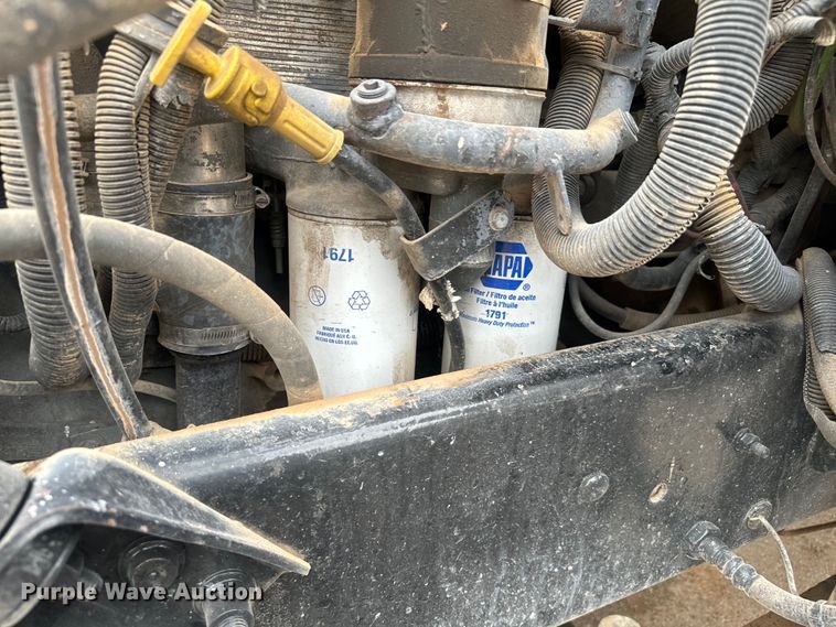 image for item DU3005 2004 Mack CX613 dump truck