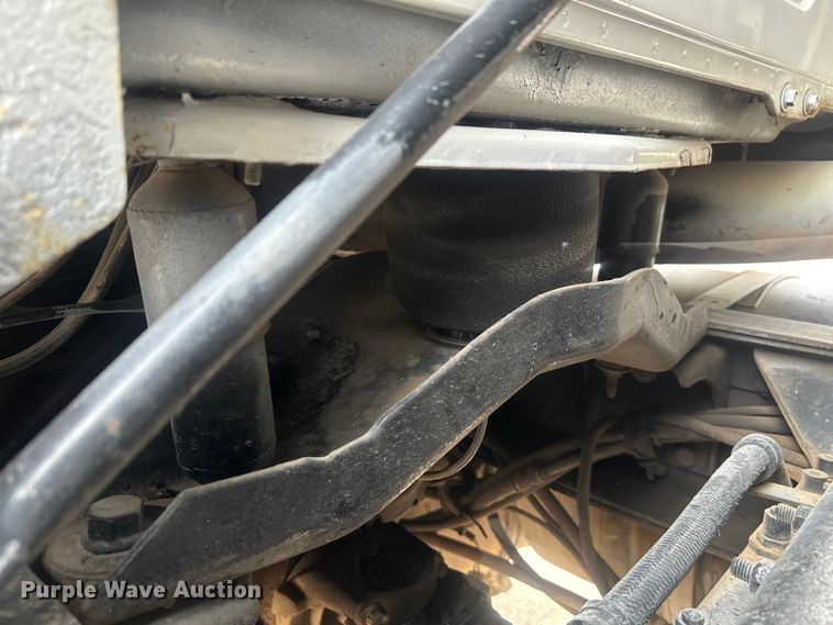 image for item DU3005 2004 Mack CX613 dump truck