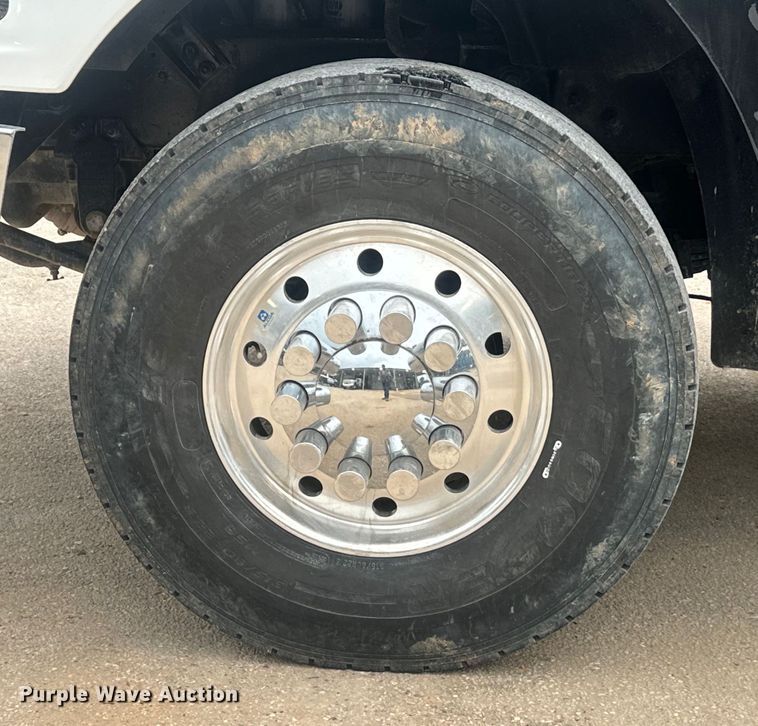 image for item DU3005 2004 Mack CX613 dump truck