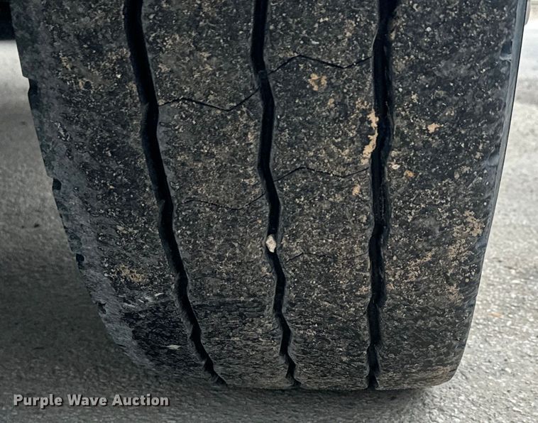 image for item DU3005 2004 Mack CX613 dump truck