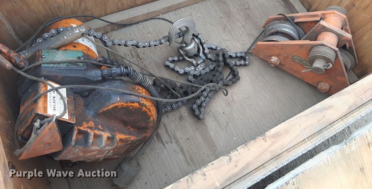 image for item DV9974 Yale MR451MBGN hoist