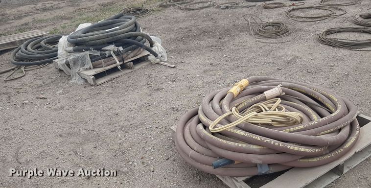 image for item DV9977 (3) air hoses