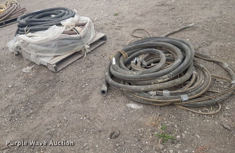 image for item DV9977 (3) air hoses
