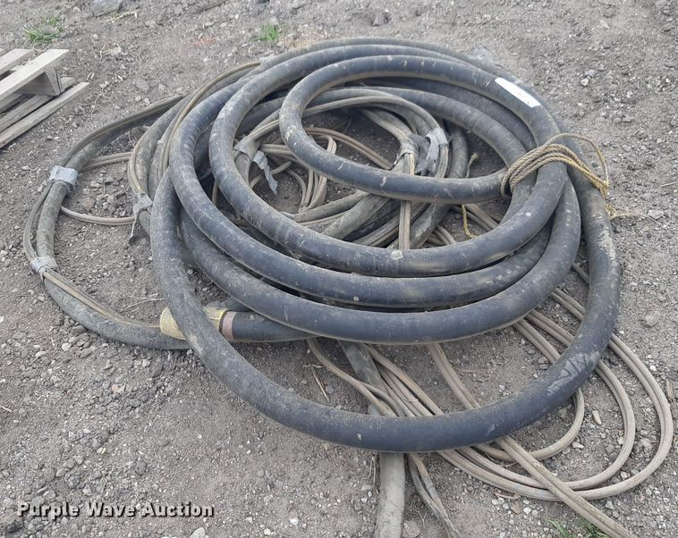 image for item DV9977 (3) air hoses