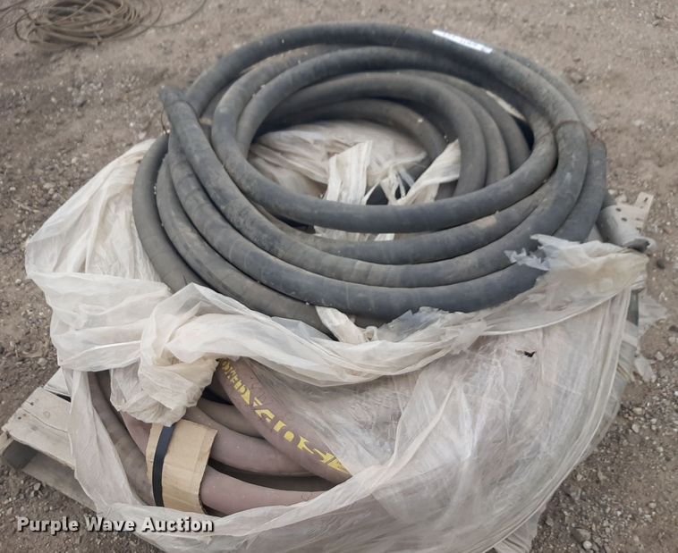 image for item DV9977 (3) air hoses