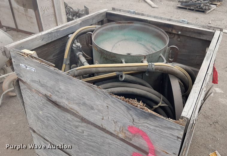 image for item DV9978 1983 Clemco blasting pot