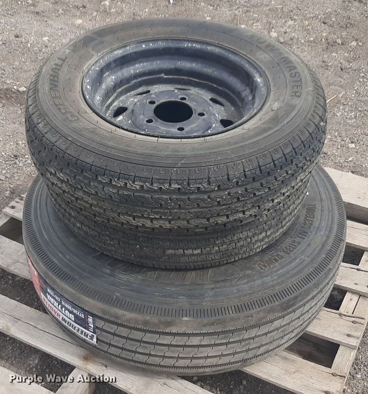 image for item DV9994 (3) tires