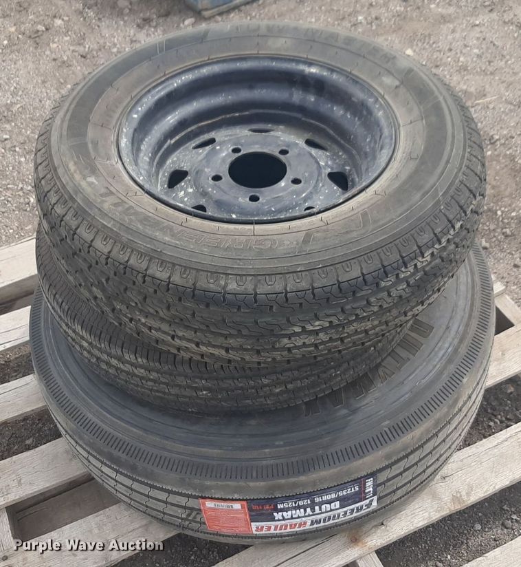 image for item DV9994 (3) tires