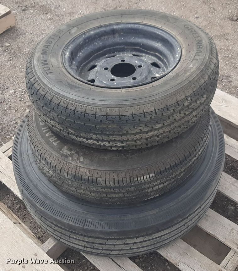 image for item DV9994 (3) tires