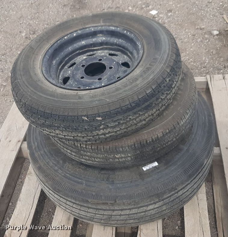 image for item DV9994 (3) tires