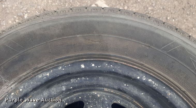 image for item DV9994 (3) tires