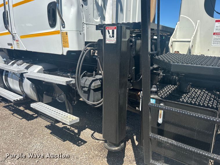 image for item EG1425 2012 Freightliner  Business Class M2 Crew Cab crane truck