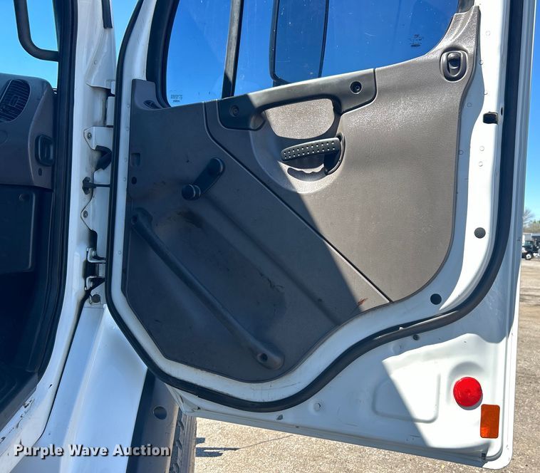 image for item EG1425 2012 Freightliner  Business Class M2 Crew Cab crane truck