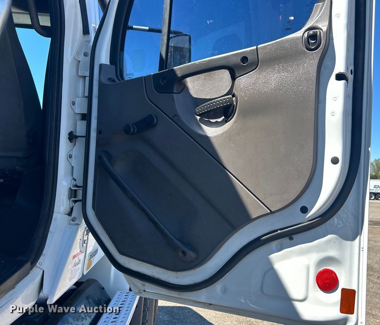 image for item EG1425 2012 Freightliner  Business Class M2 Crew Cab crane truck