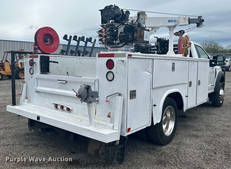 image for item EG1430 2017 Ford F550 Super Duty utility / service truck