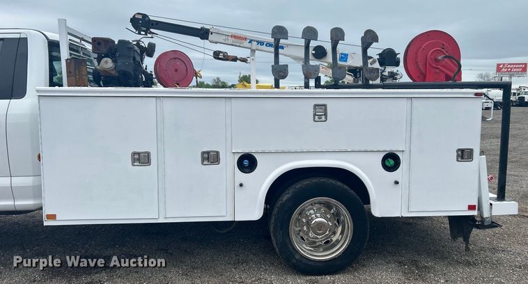 image for item EG1430 2017 Ford F550 Super Duty utility / service truck