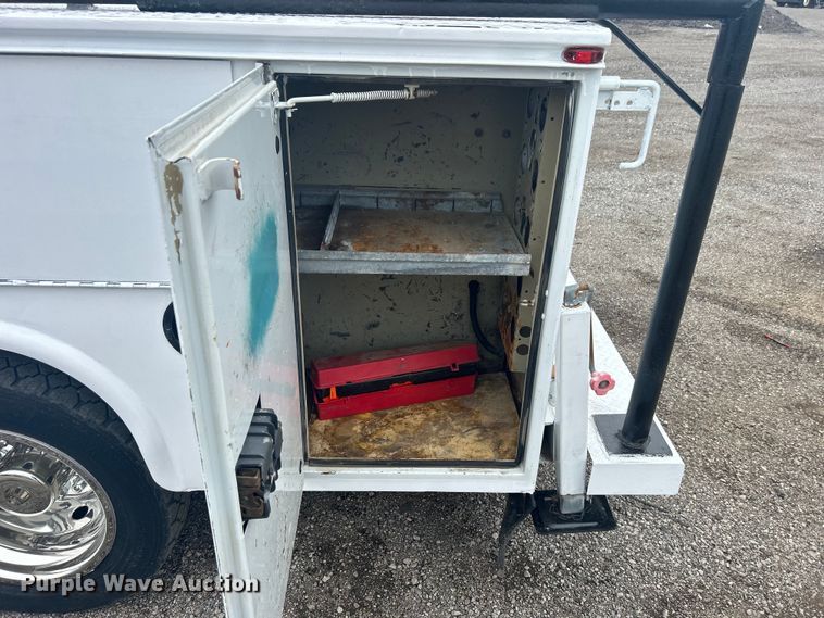 image for item EG1430 2017 Ford F550 Super Duty utility / service truck