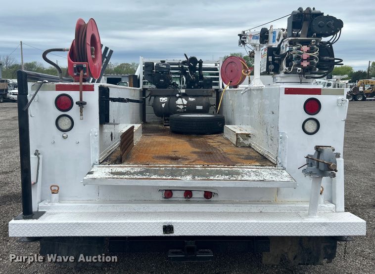 image for item EG1430 2017 Ford F550 Super Duty utility / service truck