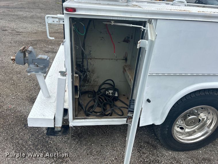 image for item EG1430 2017 Ford F550 Super Duty utility / service truck