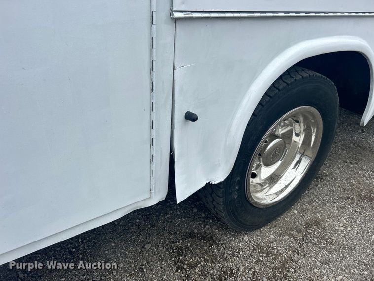 image for item EG1430 2017 Ford F550 Super Duty utility / service truck