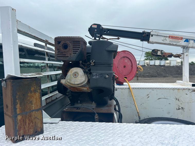 image for item EG1430 2017 Ford F550 Super Duty utility / service truck