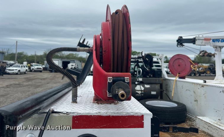 image for item EG1430 2017 Ford F550 Super Duty utility / service truck