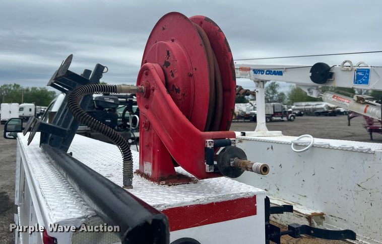 image for item EG1430 2017 Ford F550 Super Duty utility / service truck