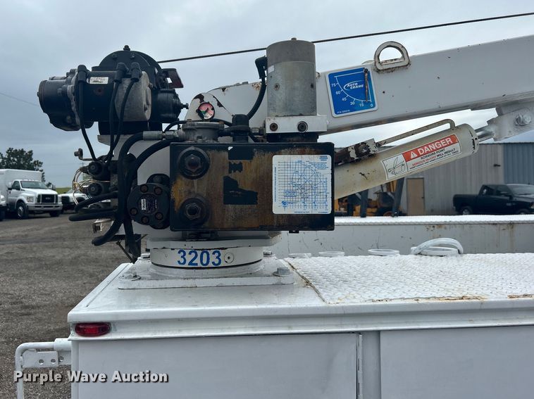 image for item EG1430 2017 Ford F550 Super Duty utility / service truck