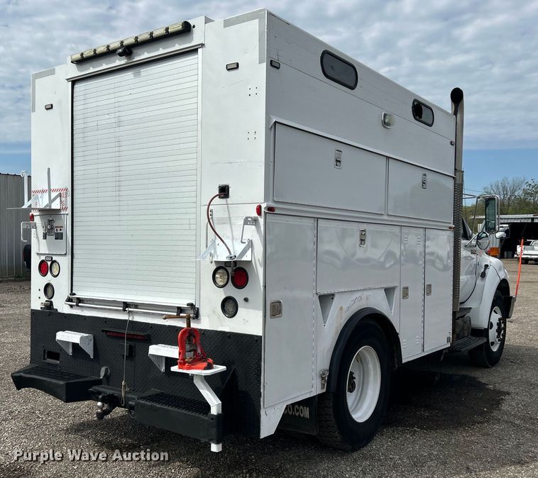 image for item EG1446 2013 Ford F650 Super Duty utility / service truck