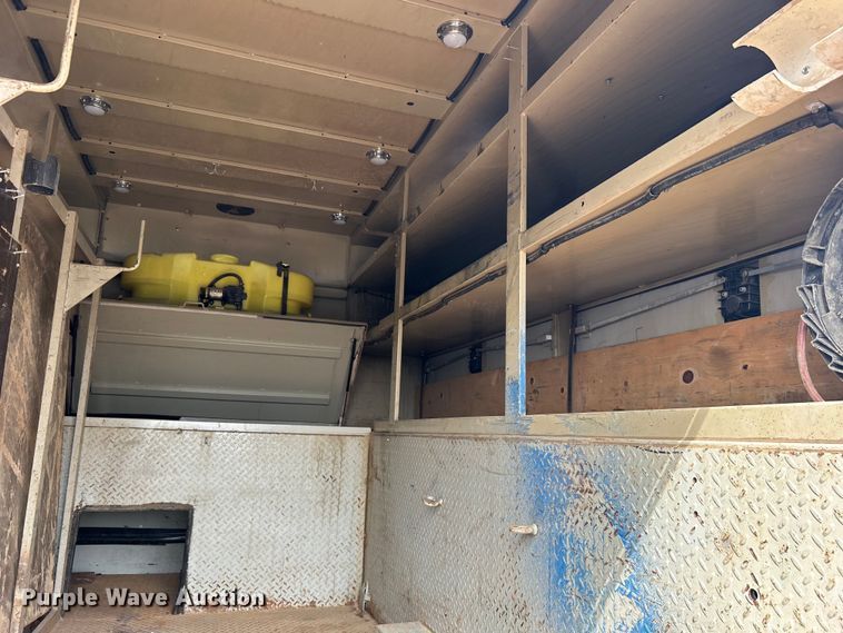 image for item EG1446 2013 Ford F650 Super Duty utility / service truck