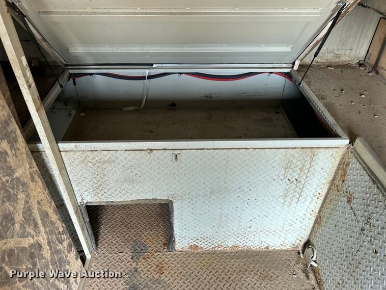 image for item EG1446 2013 Ford F650 Super Duty utility / service truck