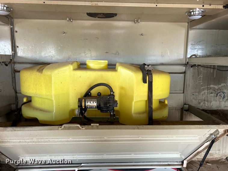 image for item EG1446 2013 Ford F650 Super Duty utility / service truck