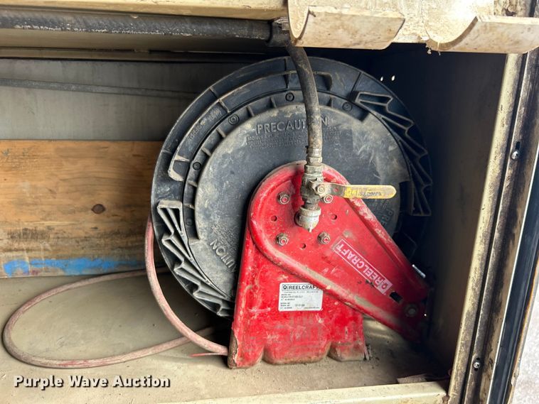 image for item EG1446 2013 Ford F650 Super Duty utility / service truck