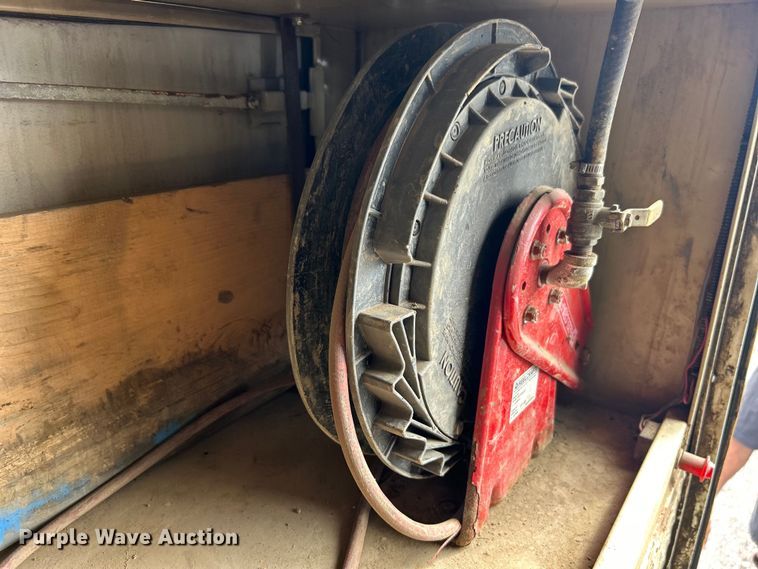 image for item EG1446 2013 Ford F650 Super Duty utility / service truck