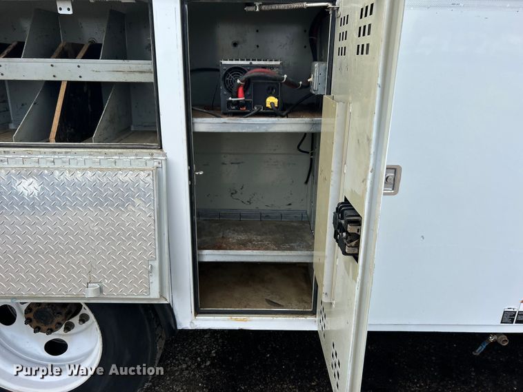 image for item EG1446 2013 Ford F650 Super Duty utility / service truck