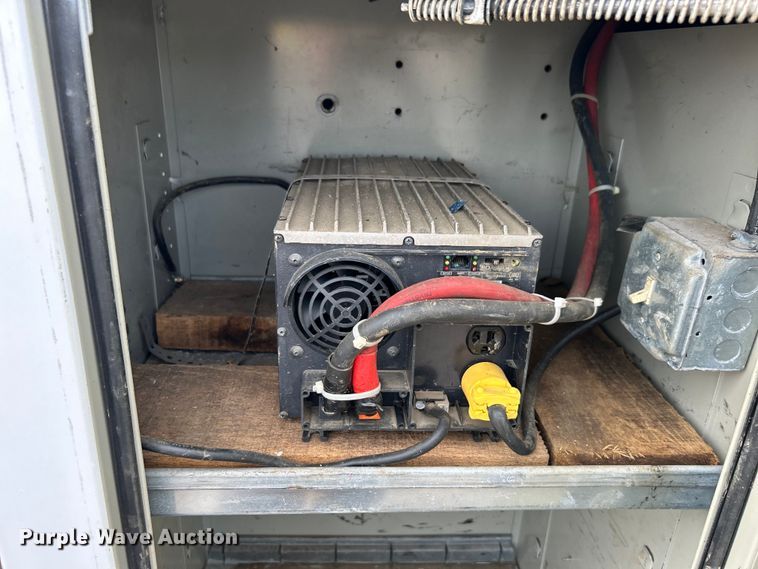 image for item EG1446 2013 Ford F650 Super Duty utility / service truck