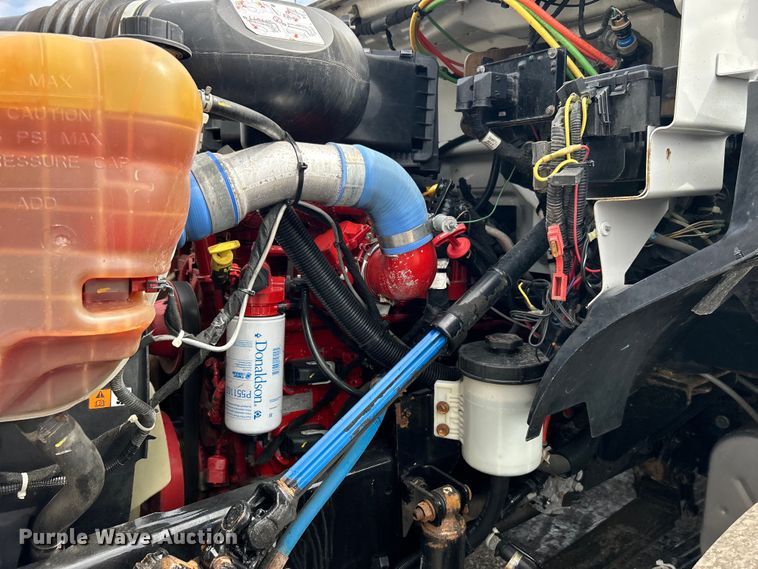 image for item EG1446 2013 Ford F650 Super Duty utility / service truck