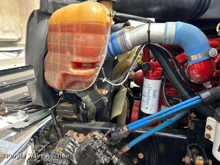 image for item EG1446 2013 Ford F650 Super Duty utility / service truck