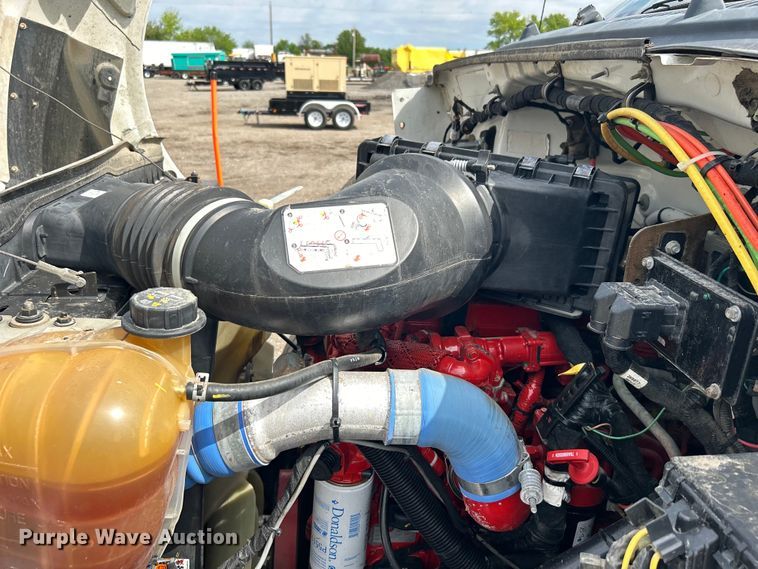 image for item EG1446 2013 Ford F650 Super Duty utility / service truck