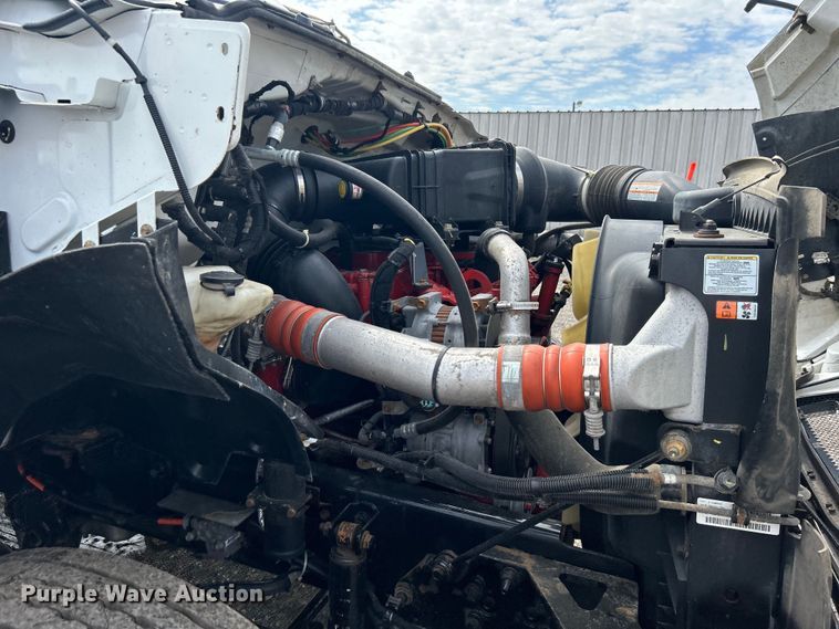 image for item EG1446 2013 Ford F650 Super Duty utility / service truck