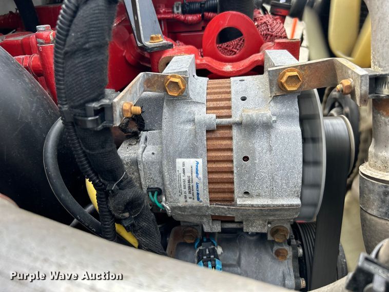 image for item EG1446 2013 Ford F650 Super Duty utility / service truck