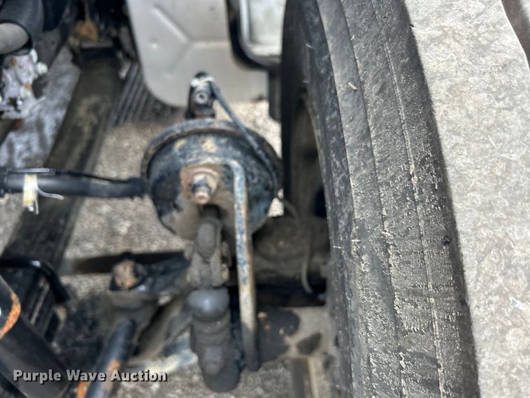 image for item EG1446 2013 Ford F650 Super Duty utility / service truck