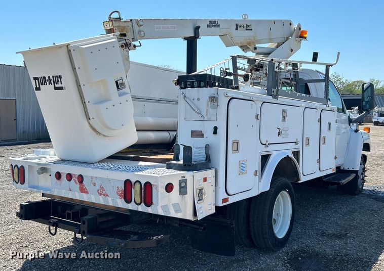 image for item EG1454 2006 Chevrolet  C4500 bucket truck