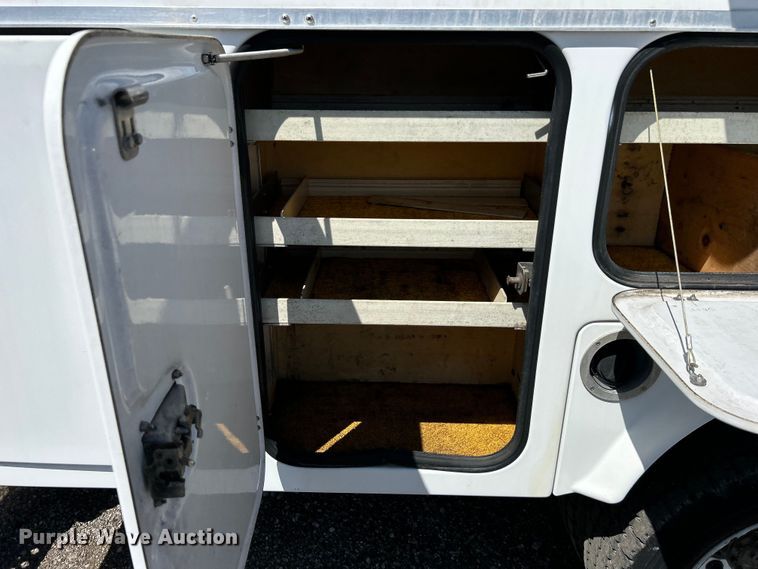 image for item EG1454 2006 Chevrolet  C4500 bucket truck