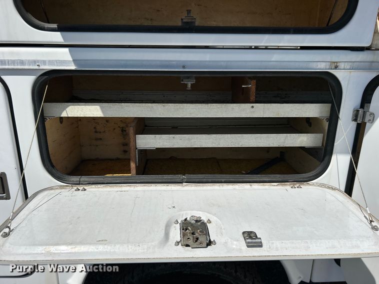 image for item EG1454 2006 Chevrolet  C4500 bucket truck