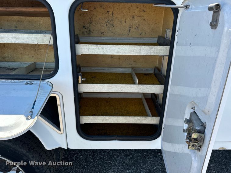 image for item EG1454 2006 Chevrolet  C4500 bucket truck