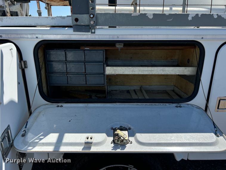 image for item EG1454 2006 Chevrolet  C4500 bucket truck