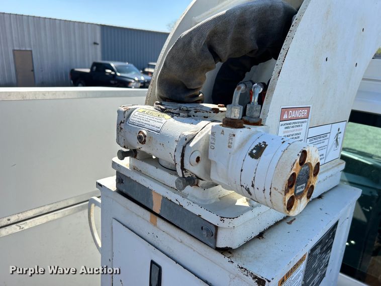 image for item EG1454 2006 Chevrolet  C4500 bucket truck